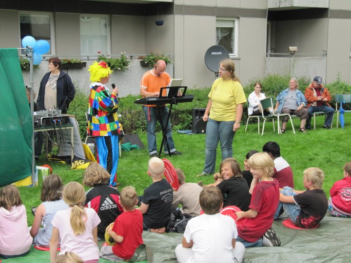 Kinderprogramm im August 2011 in Flensburg-Weiche - hier klicken!